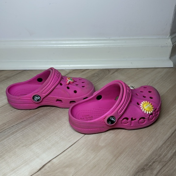 Crocs Pink Clogs kids size 10 - Picture 4 of 5